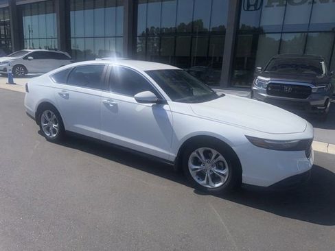 Used 2023 Honda Accord LX image 25