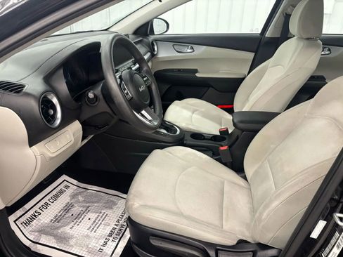 Used 2023 Kia Forte LXS w/ LXS Technology Package image 39