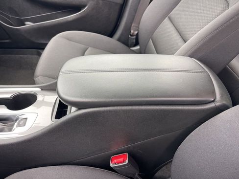 Used 2025 Chevrolet Malibu LT image 13