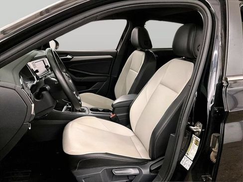 Used 2021 Volkswagen Jetta R-Line FWD image 24
