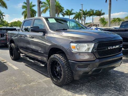 Used 2019 RAM 1500 Tradesman RWD image 2