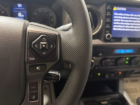 Used 2023 Toyota Tacoma TRD Off-Road w/ Technology Package AWD/4WD image 29
