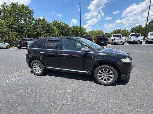 Used 2012 Lincoln MKX AWD image 9