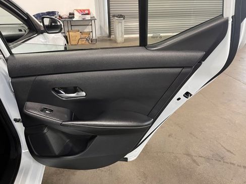 Used 2022 Nissan Sentra SV image 15