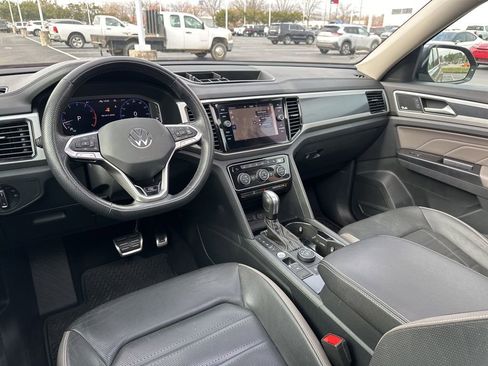 Used 2021 Volkswagen Atlas SEL Premium image 28
