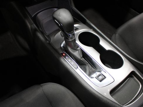 Used 2023 Chevrolet Malibu LS FWD image 18