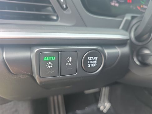 Used 2025 Porsche 911 Carrera GTS image 36