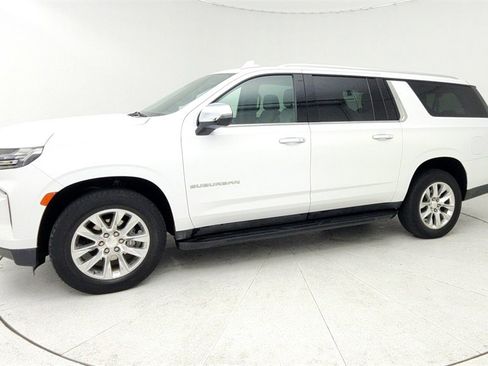 Used 2022 Chevrolet Suburban Premier image 2