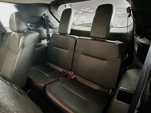 Used 2024 Mitsubishi Outlander SE image 27