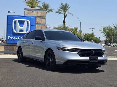 Used 2024 Honda Accord Sport image 3