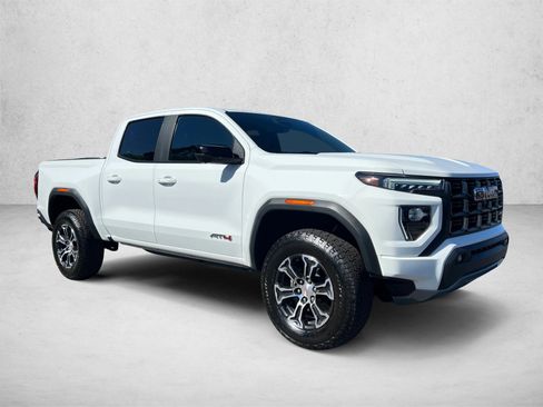 Used 2023 GMC Canyon AT4 w/ AT4 Premium Package AWD/4WD image 3