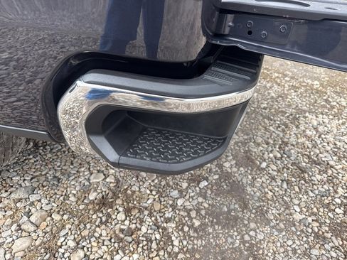 Used 2023 Chevrolet Silverado 1500 LT image 35