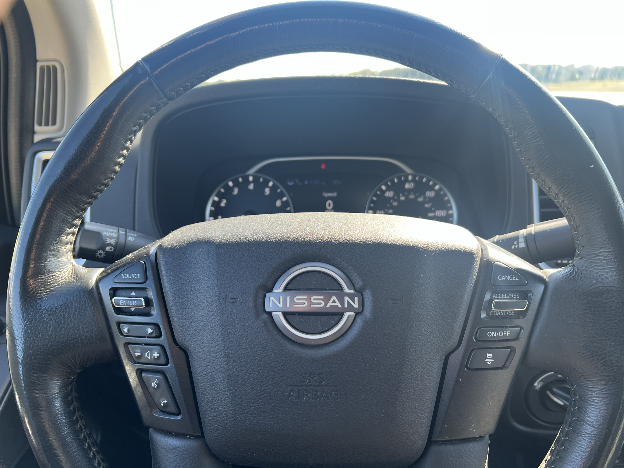 Used 2022 Nissan Frontier SV AWD/4WD image 23