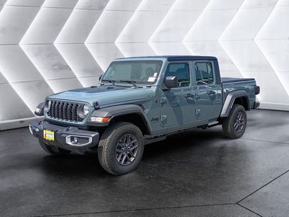 New 2026 Jeep Gladiator Sport
