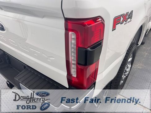 New 2025 Ford F350 Lariat w/ Lariat Ultimate Package image 15