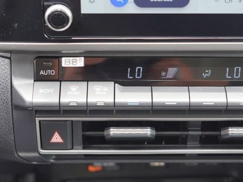 Used 2026 Toyota Camry LE FWD image 27