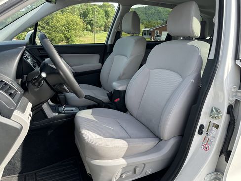 Used 2014 Subaru Forester 2.5i Premium w/ Popular Package #1 AWD/4WD image 9