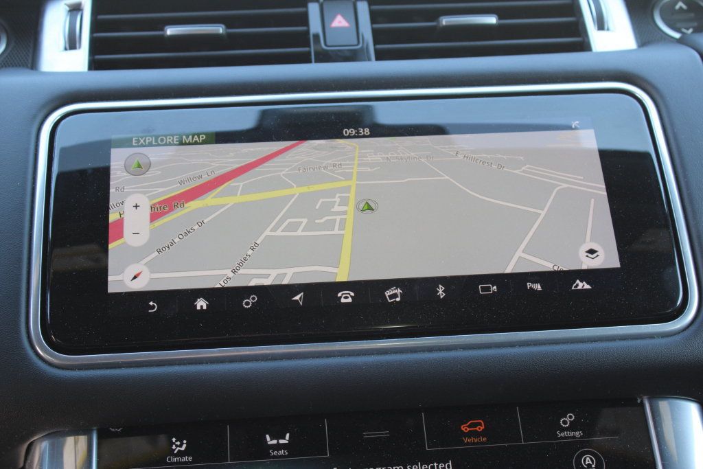 Used 2020 Land Rover Range Rover Sport HST AWD/4WD image 24