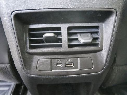 Used 2024 Chevrolet Colorado Z71 w/ Z71 Convenience Package 2 image 10