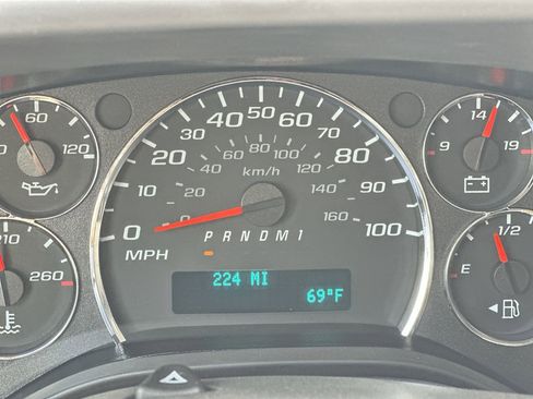 New 2025 GMC Savana 3500 w/ Power Convenience Package image 15