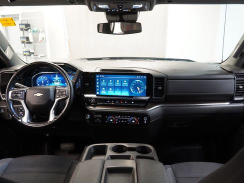 Used 2024 Chevrolet Silverado 1500 LT w/ Convenience Package II image 18