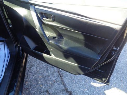 Used 2016 Toyota Corolla L FWD image 19