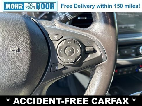 Used 2018 Buick Enclave Essence image 17