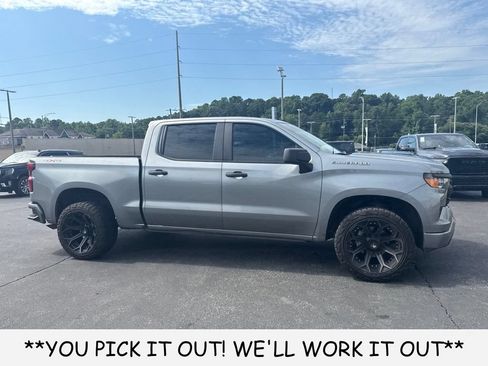 Used 2023 Chevrolet Silverado 1500 Custom AWD/4WD image 3