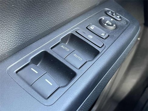 Used 2023 Honda CR-V EX image 19