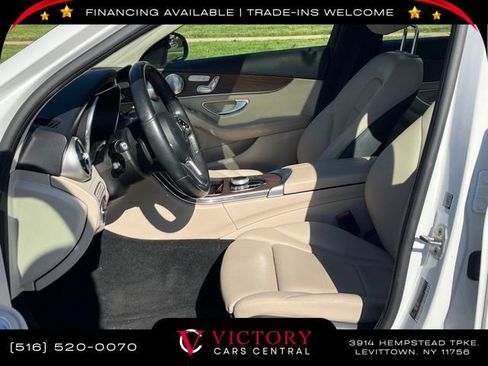 Used 2021 Mercedes-Benz C 300 4MATIC Sedan w/ Premium Package image 17