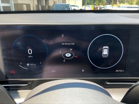 Used 2024 Hyundai Kona Limited AWD/4WD image 13