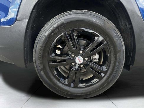 Used 2023 GMC Terrain SLE w/ Driver Convenience Package image 55