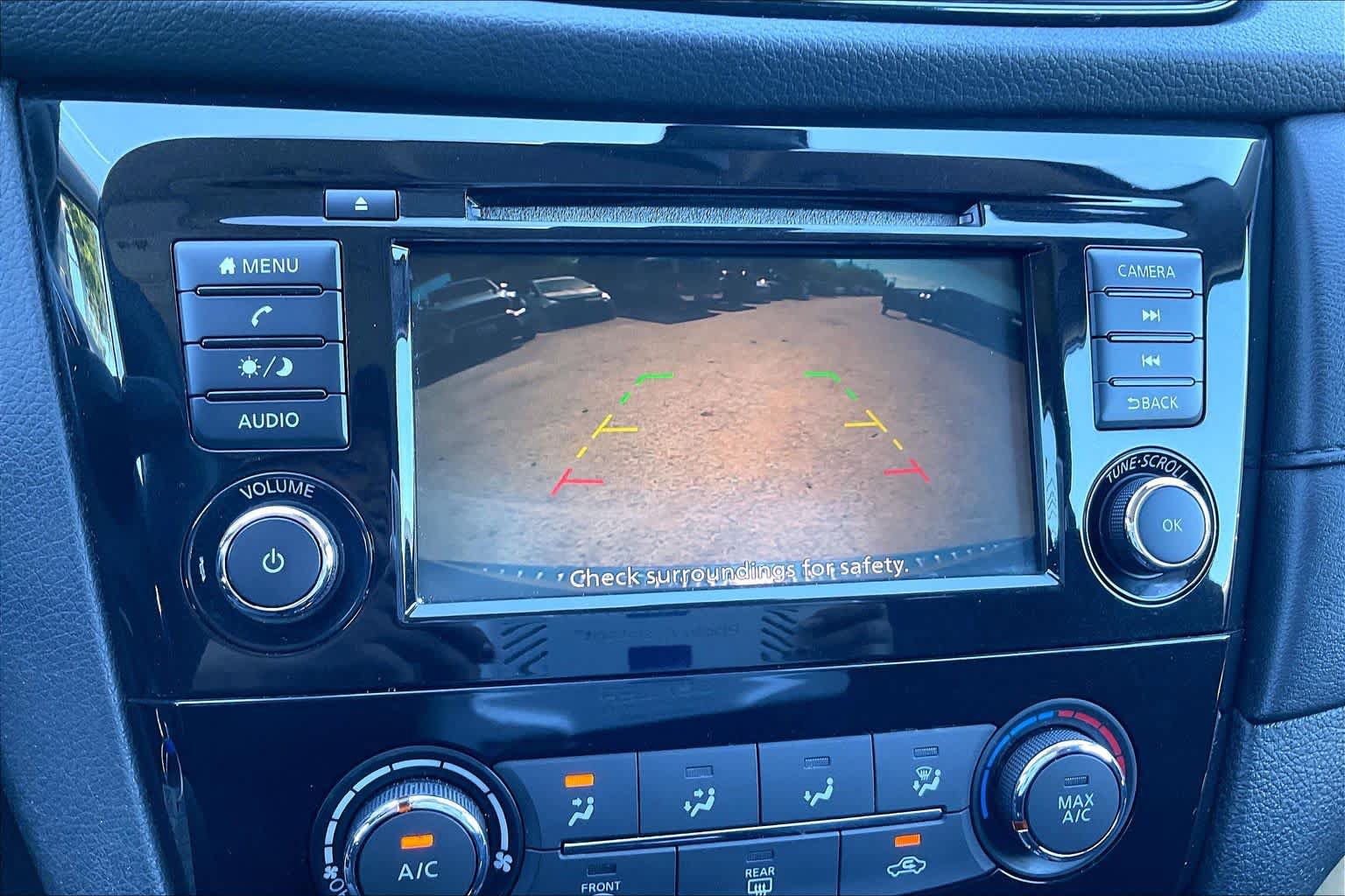 Used 2020 Nissan Rogue S w/ Special Edition Package FWD image 26