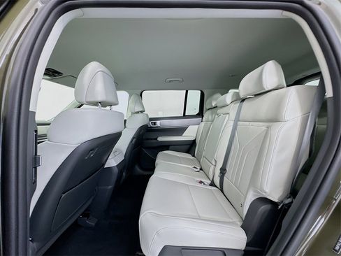 Used 2024 Hyundai Santa Fe SEL image 24