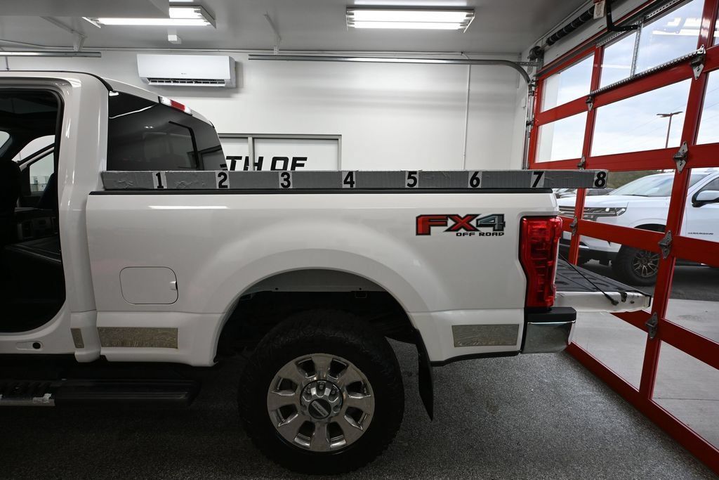Used 2017 Ford F350 Lariat w/ Lariat Ultimate Package AWD/4WD image 34