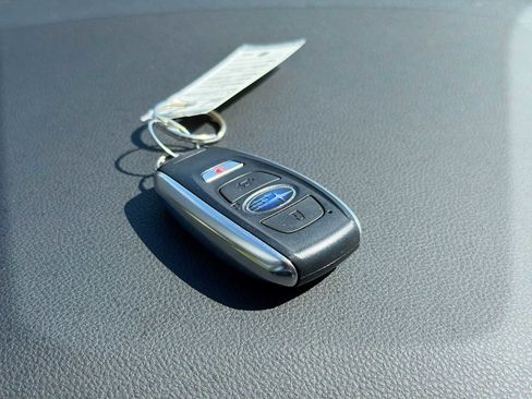 Used 2025 Subaru Forester Limited AWD/4WD image 31
