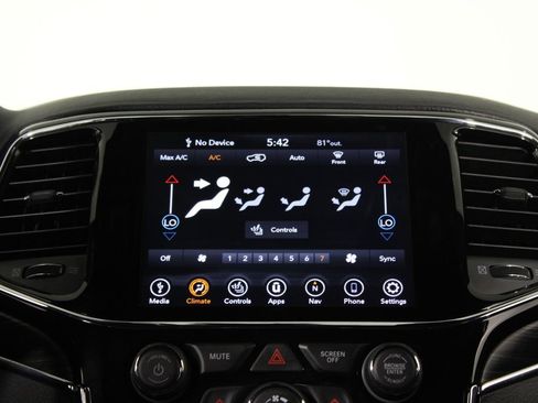 Used 2019 Jeep Grand Cherokee Limited RWD image 9