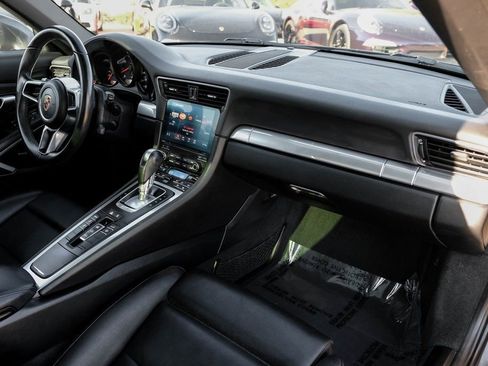 Used 2017 Porsche 911 Carrera image 10