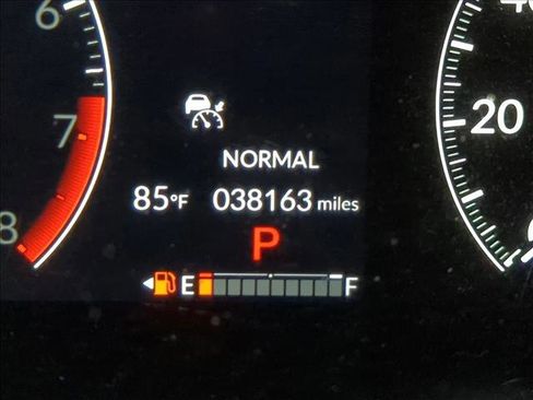 Used 2024 Honda HR-V LX image 10