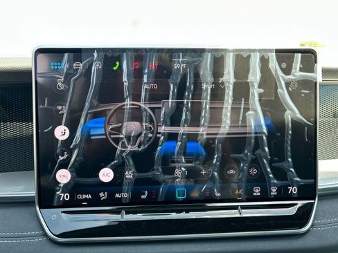 New 2026 Volkswagen Tiguan SE R-Line AWD/4WD image 19