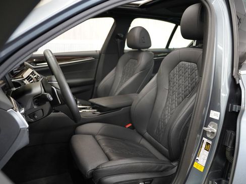 Used 2021 BMW 530i w/ Premium Package RWD image 28