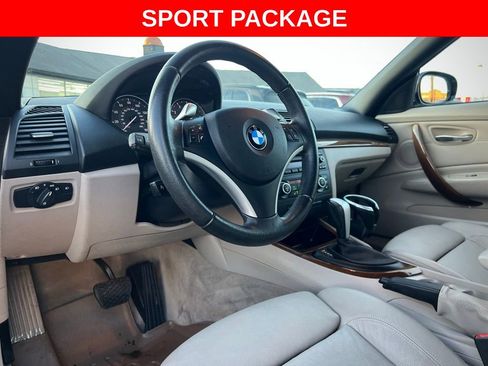 Used 2010 BMW 128i Convertible image 31