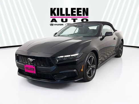 Used 2025 Ford Mustang Premium RWD image 3