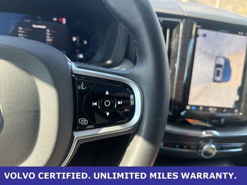 Certified 2025 Volvo XC60 B5 Plus image 22