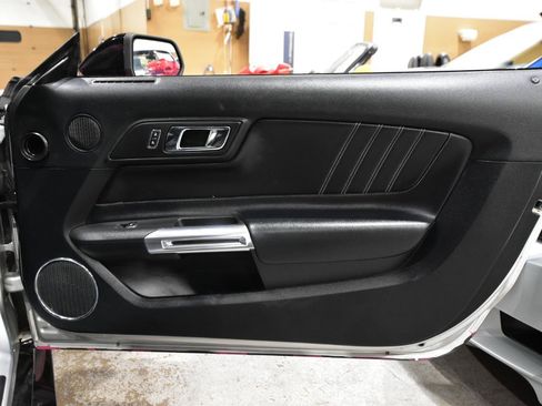 Used 2015 Ford Mustang GT Premium w/ Equipment Group 401A RWD image 28