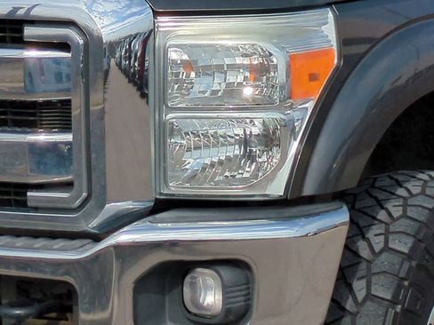 Used 2015 Ford F250 Lariat w/ Lariat Ultimate Package image 11