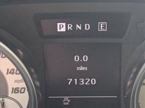 Used 2013 Mercedes-Benz SLK 250 image 4