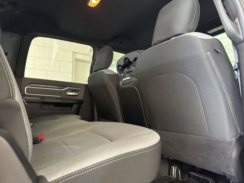 Used 2021 RAM 2500 Big Horn AWD/4WD image 4