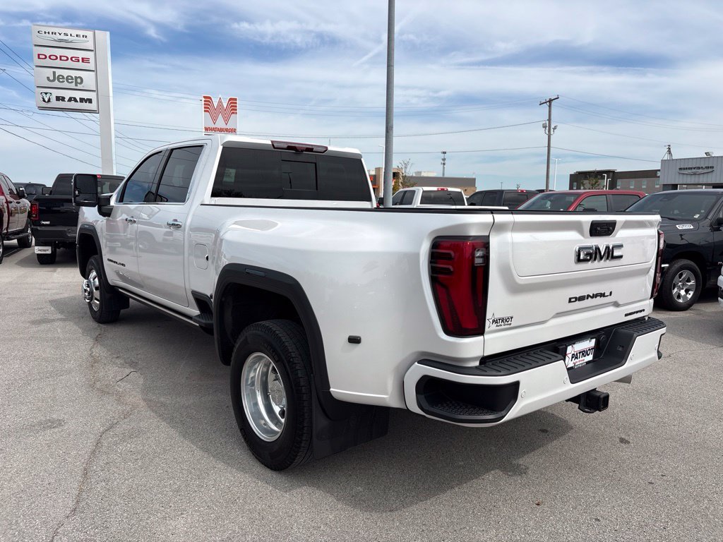 Used 2024 GMC Sierra 3500 Denali Ultimate AWD/4WD image 48