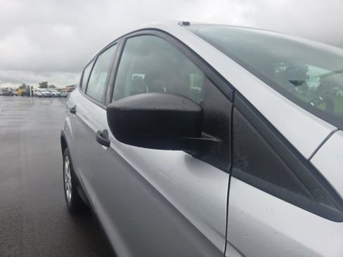 Used 2018 Ford Escape S FWD image 5